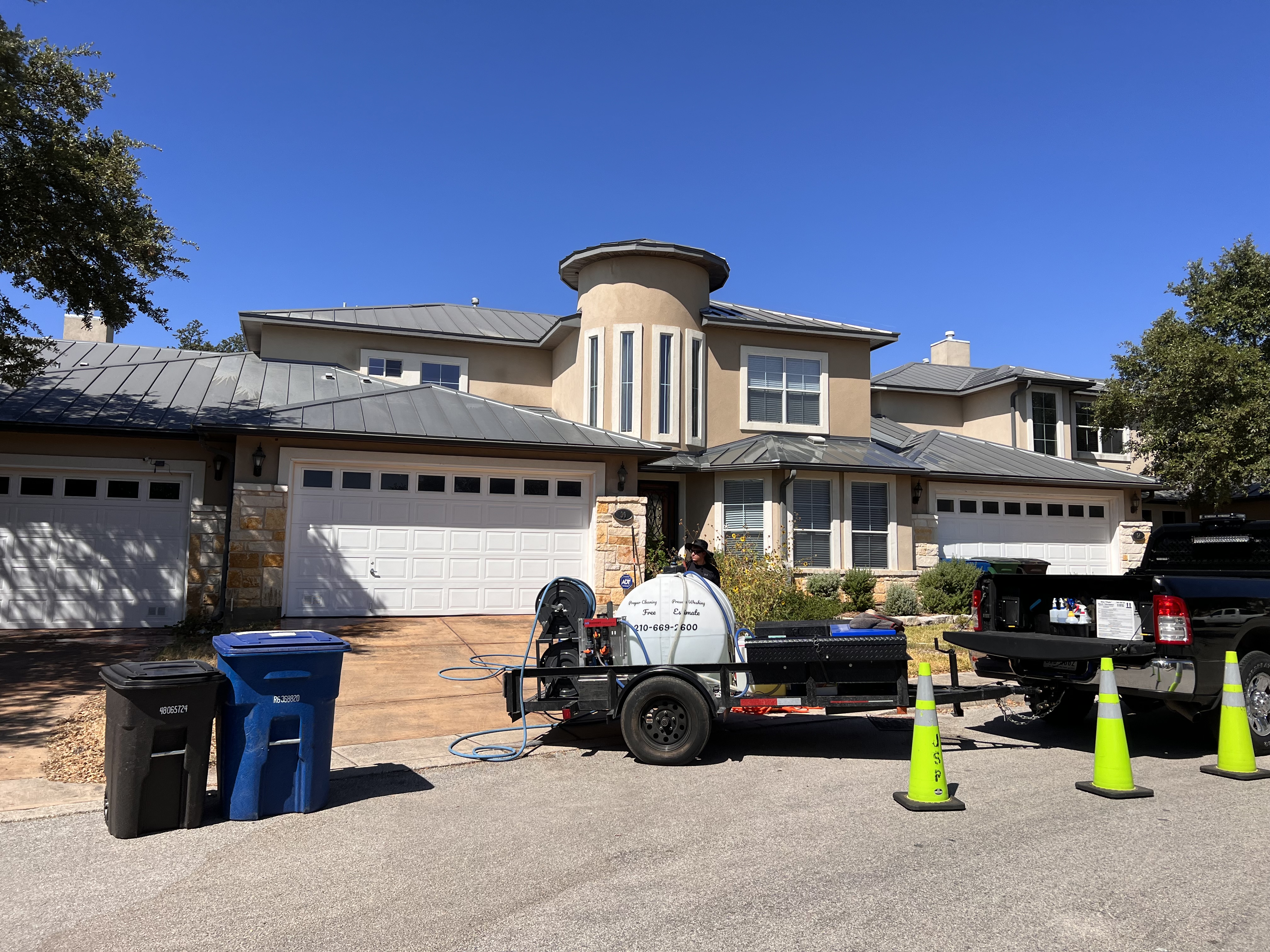 House Washing and Patio Cleaning in San Antonio, TX